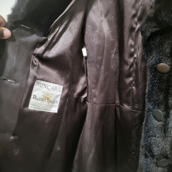 Faux Fur coat - Picture 5 of 11